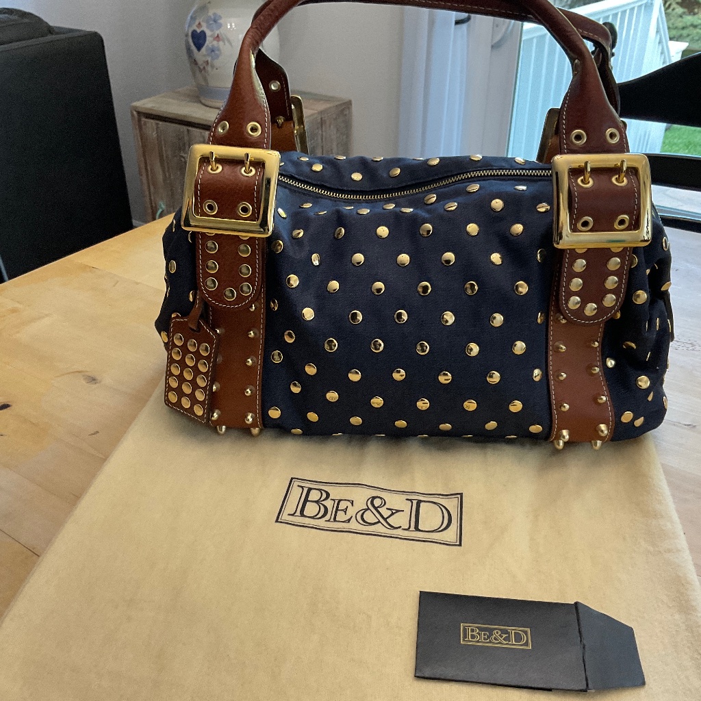 Be & D Brand Newvintage /Authentic Designer Bag/